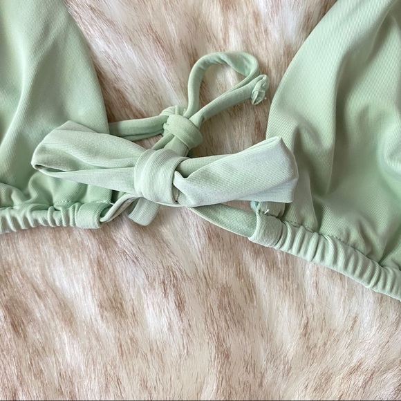 WeWoreWhat Cooper Bikini Top - Picture 4 of 11